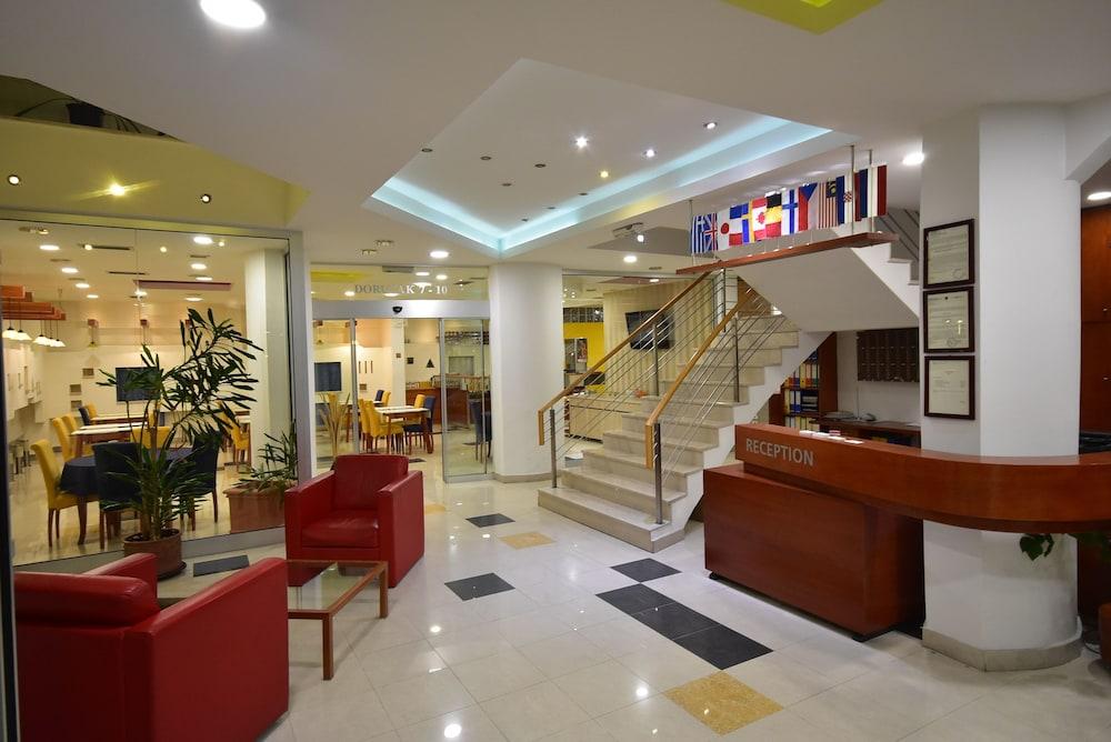 Hotel Hecco SJJ Buitenkant foto