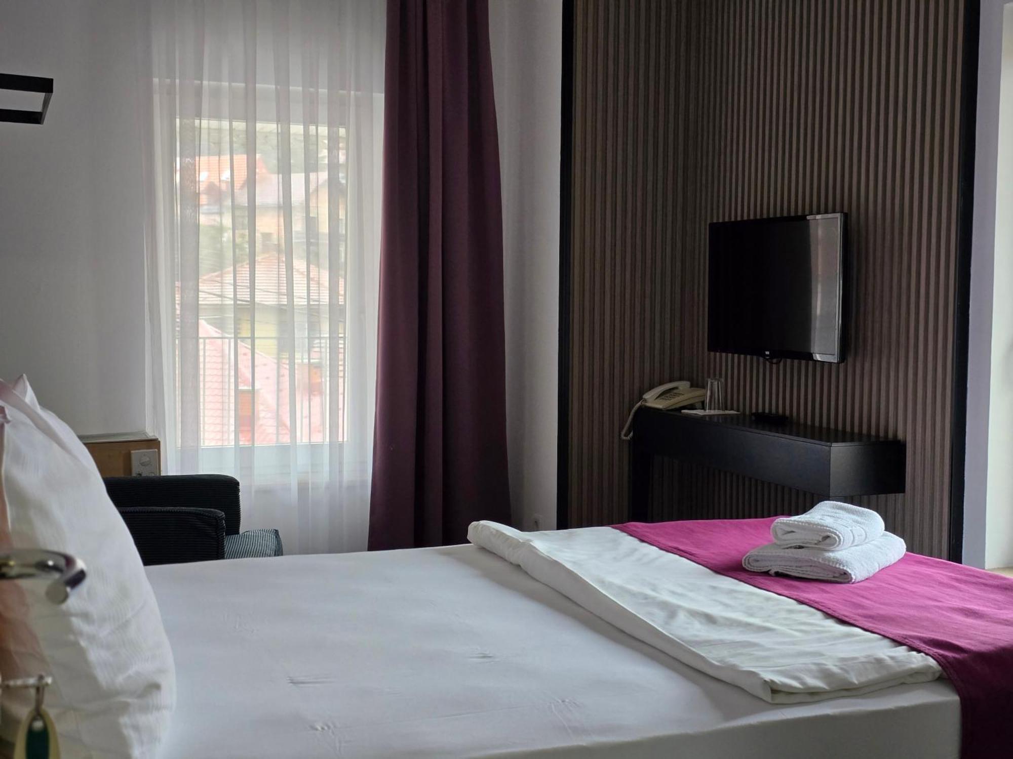 Hotel Hecco SJJ Buitenkant foto