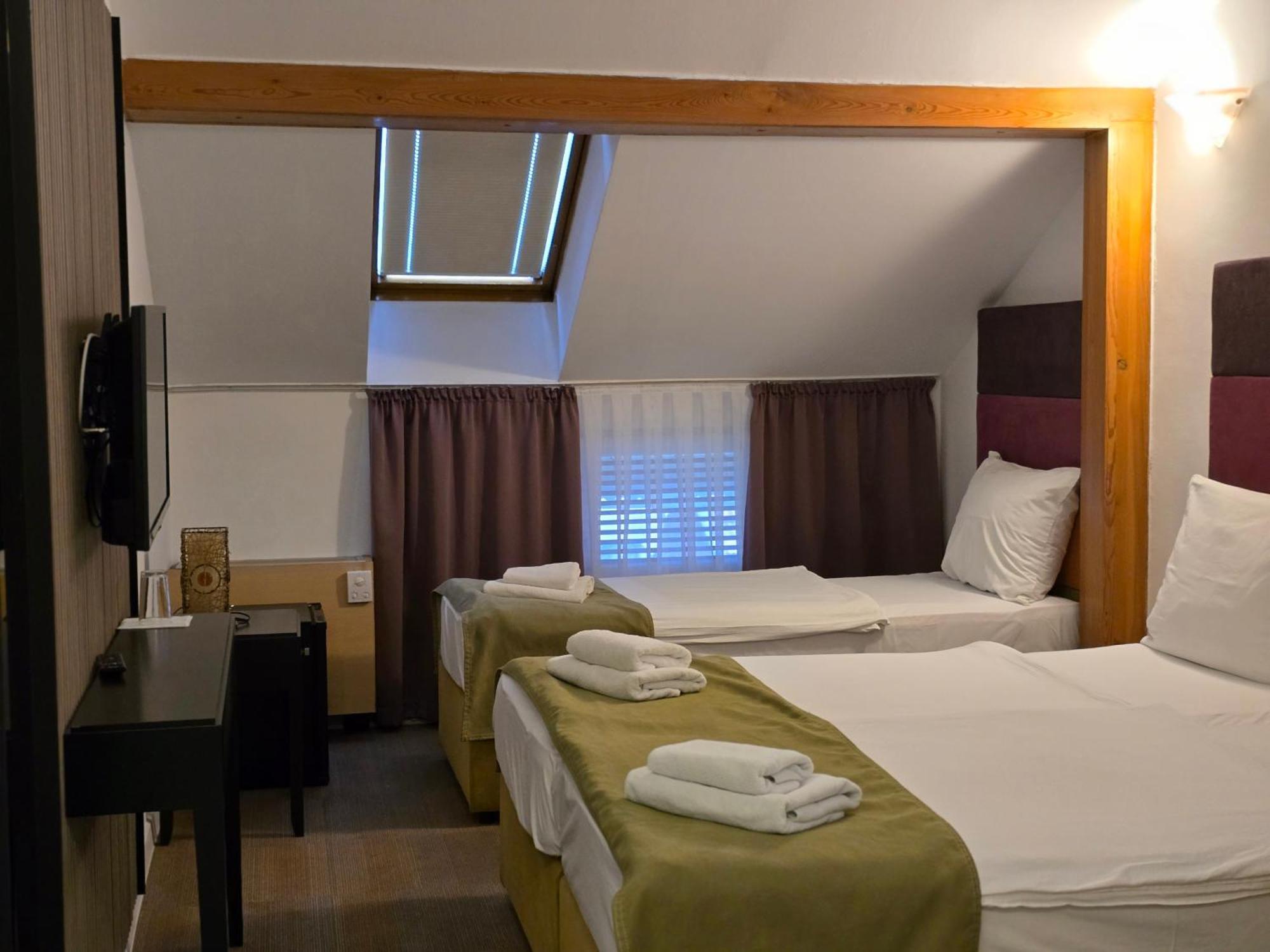 Hotel Hecco SJJ Buitenkant foto