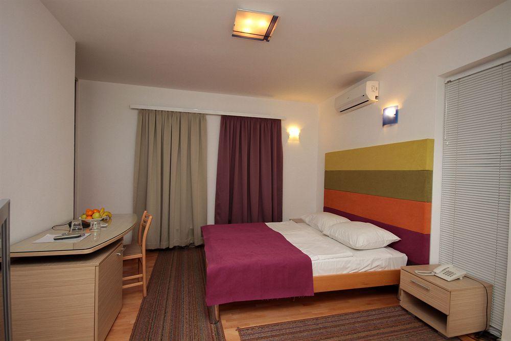 Hotel Hecco SJJ Buitenkant foto