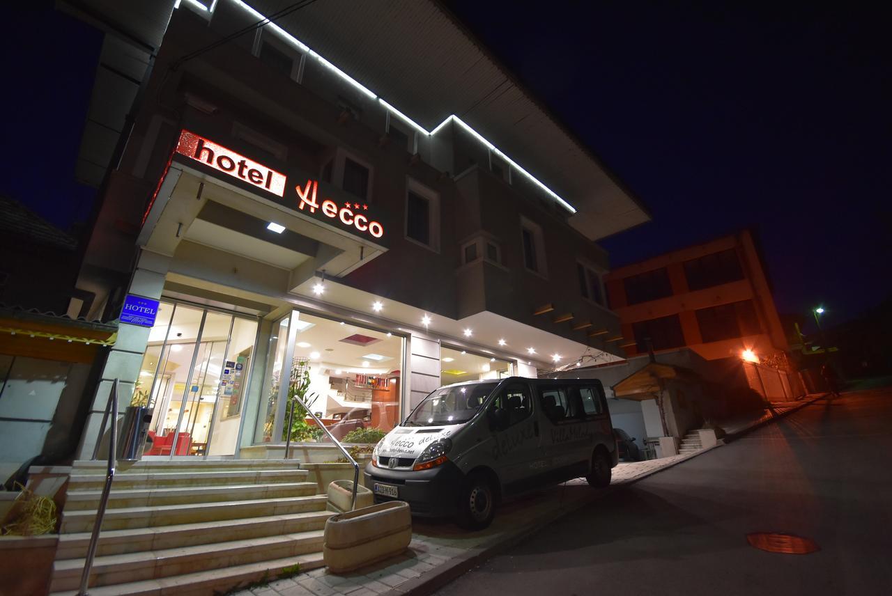 Hotel Hecco SJJ Buitenkant foto